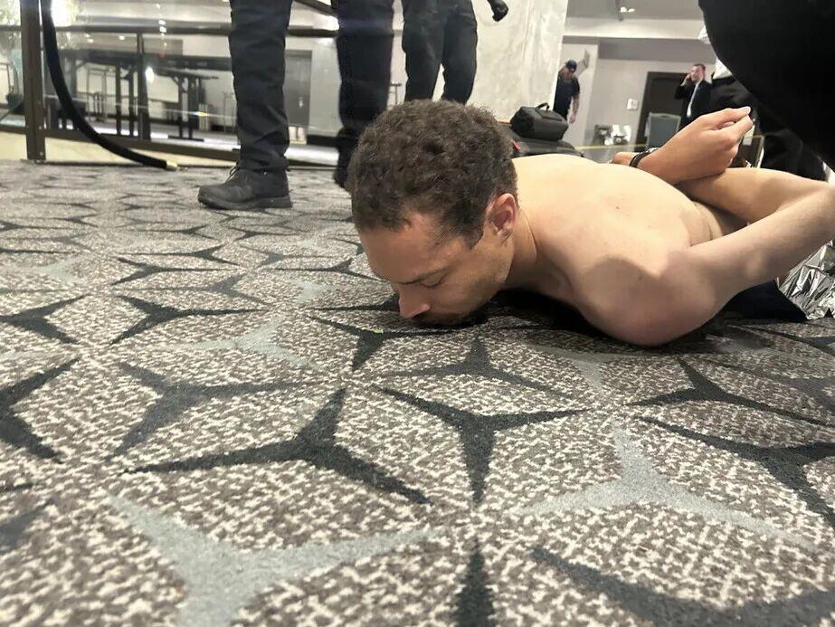 白宫晚宴突发枪击，枪手背景远比想象复杂。

当地时间4月25日晚，美国华盛顿希尔