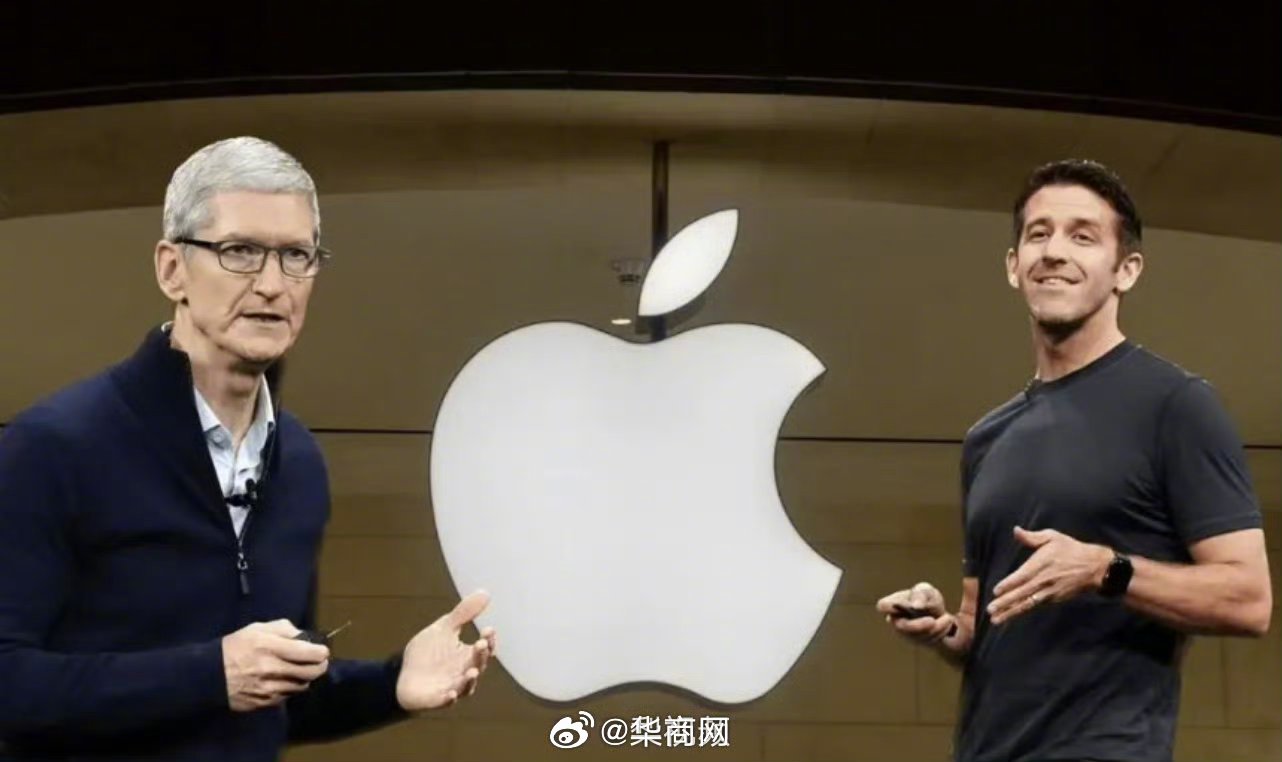 【#库克不再担任苹果CEO##苹果任命特纳斯为下任CEO#】苹果周一表示，约翰·