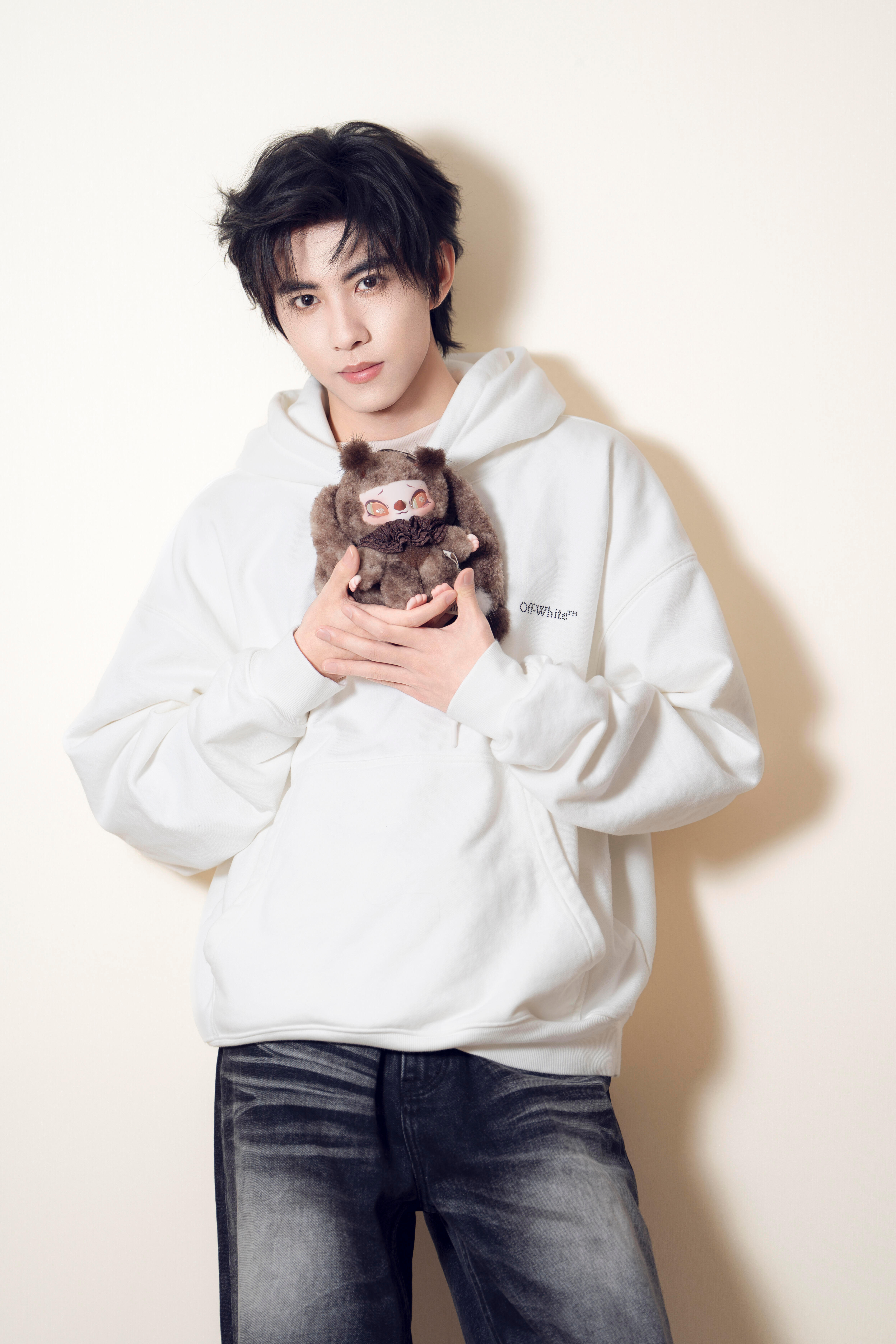 哎哟铮铮也营业了🥰 