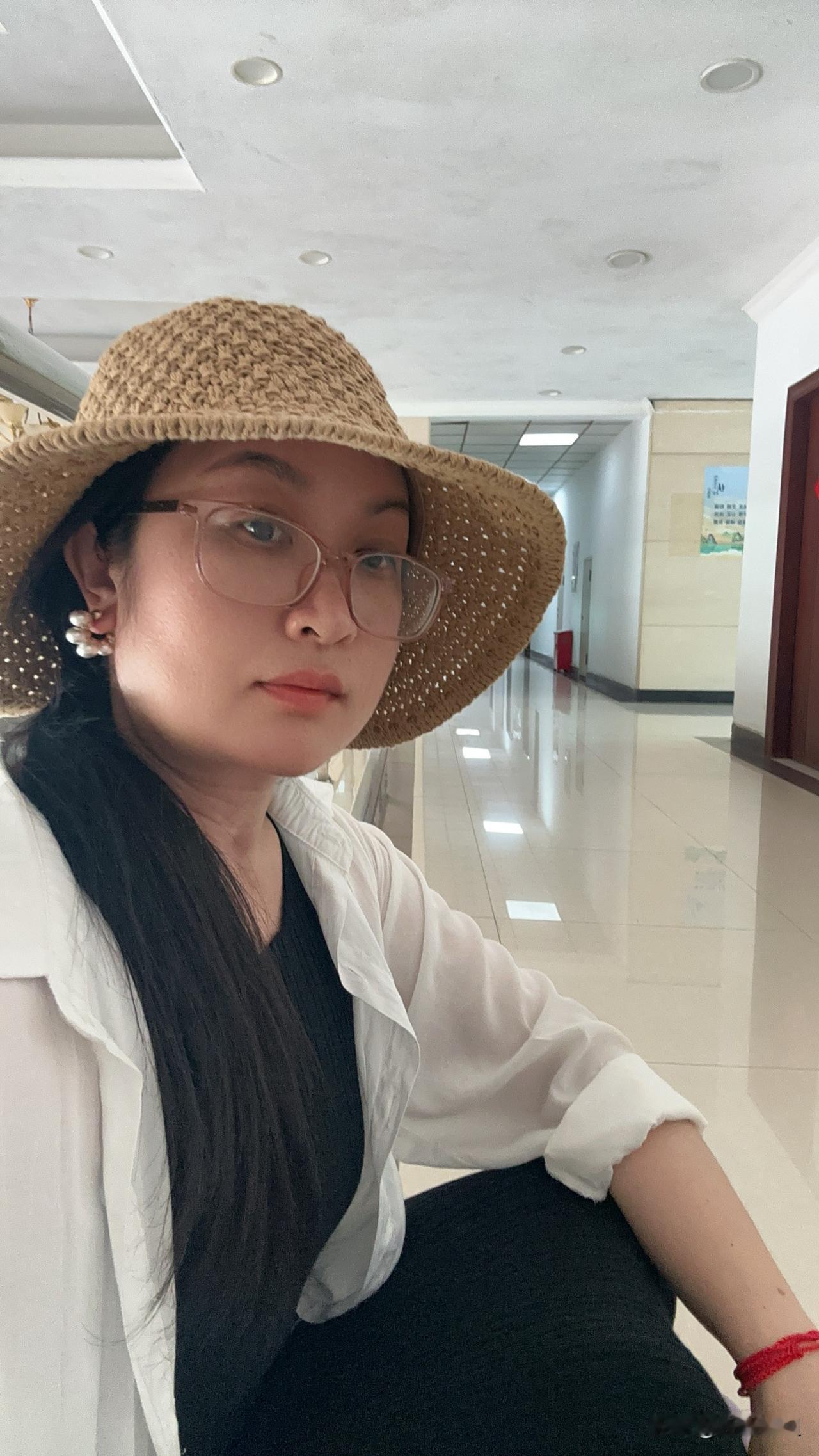 皇天不负有心人，终于有了收获。

早上送了试块，累的不行，临下班前我匆匆跑去找领