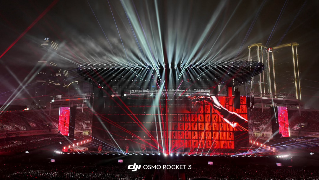 薛之谦四面台舞美要考博嘛 薛之谦“万兽之王”舞美太能打！四面台光效变百种形状，流