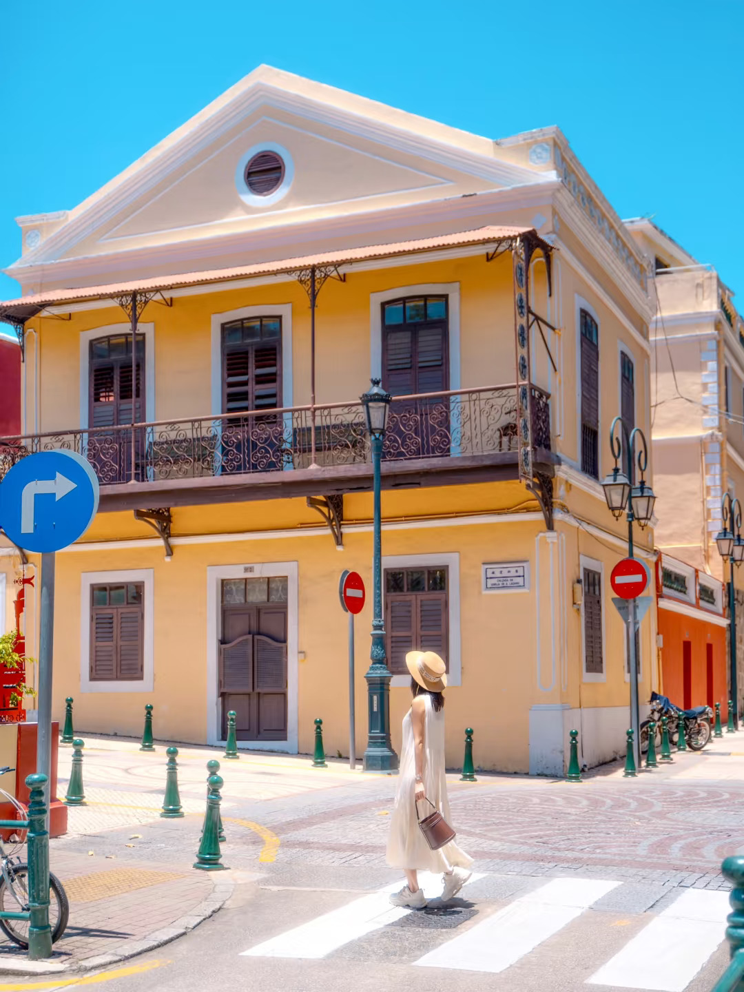 天啊❗️澳门这条街道像闯进了漫画世界🎨