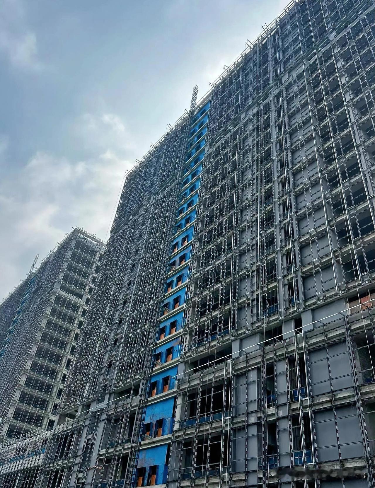 老板，账本在你那儿，让我自己报工数？我自己报数还能少报几个工？

今年暑假，我没