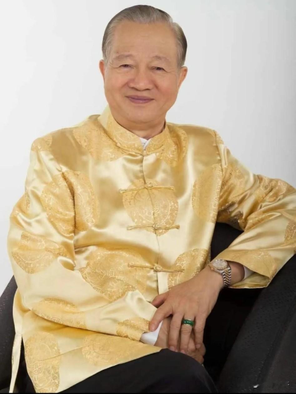 曾仕强说，对父母，只尽孝，不共情；对配偶，不求爱，只求共存。这句话听起来有些冷血