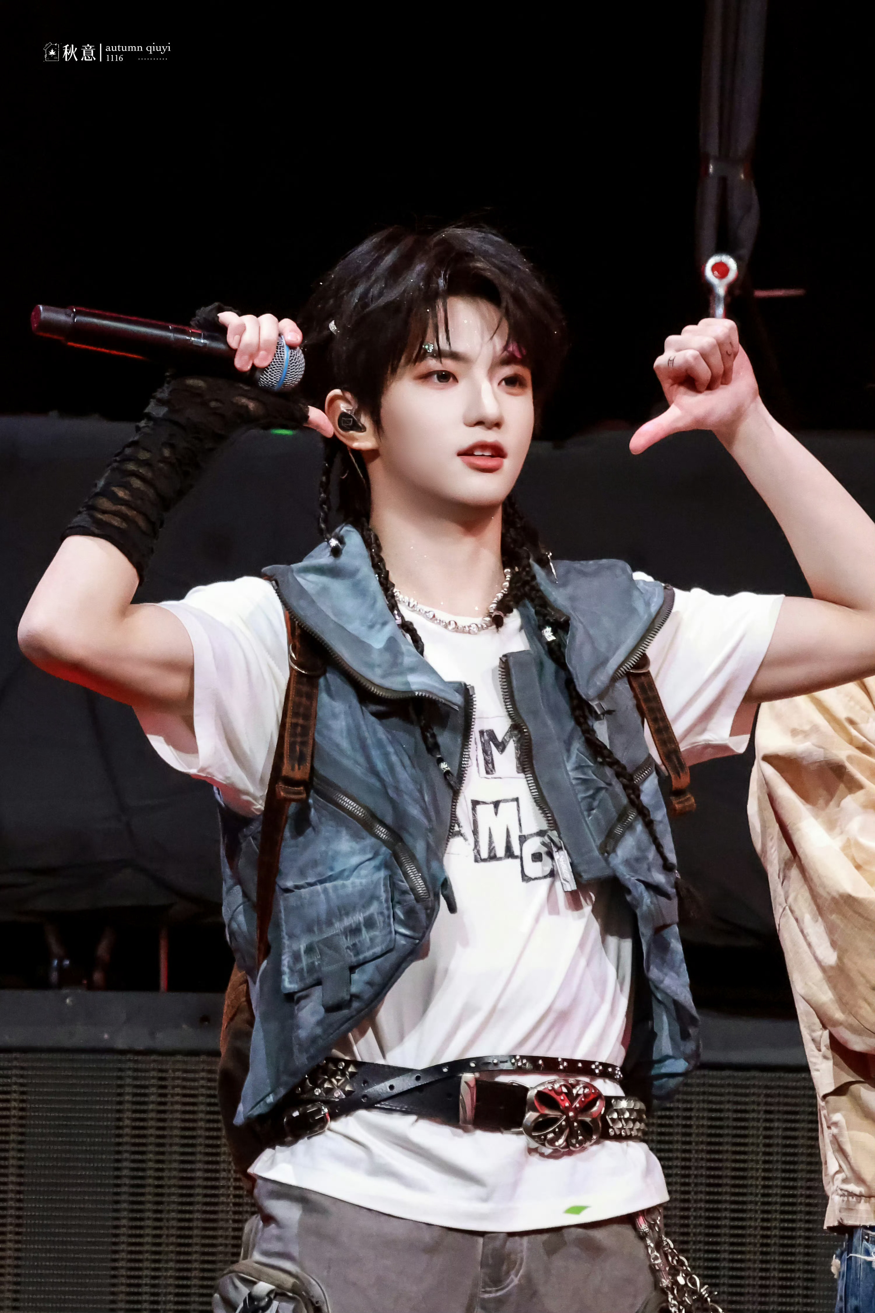 祝绪丹穆祉丞兔塑姐弟穆祉丞大大方方的太可爱了❤️🔥太有综艺效果了🥹期待正片播