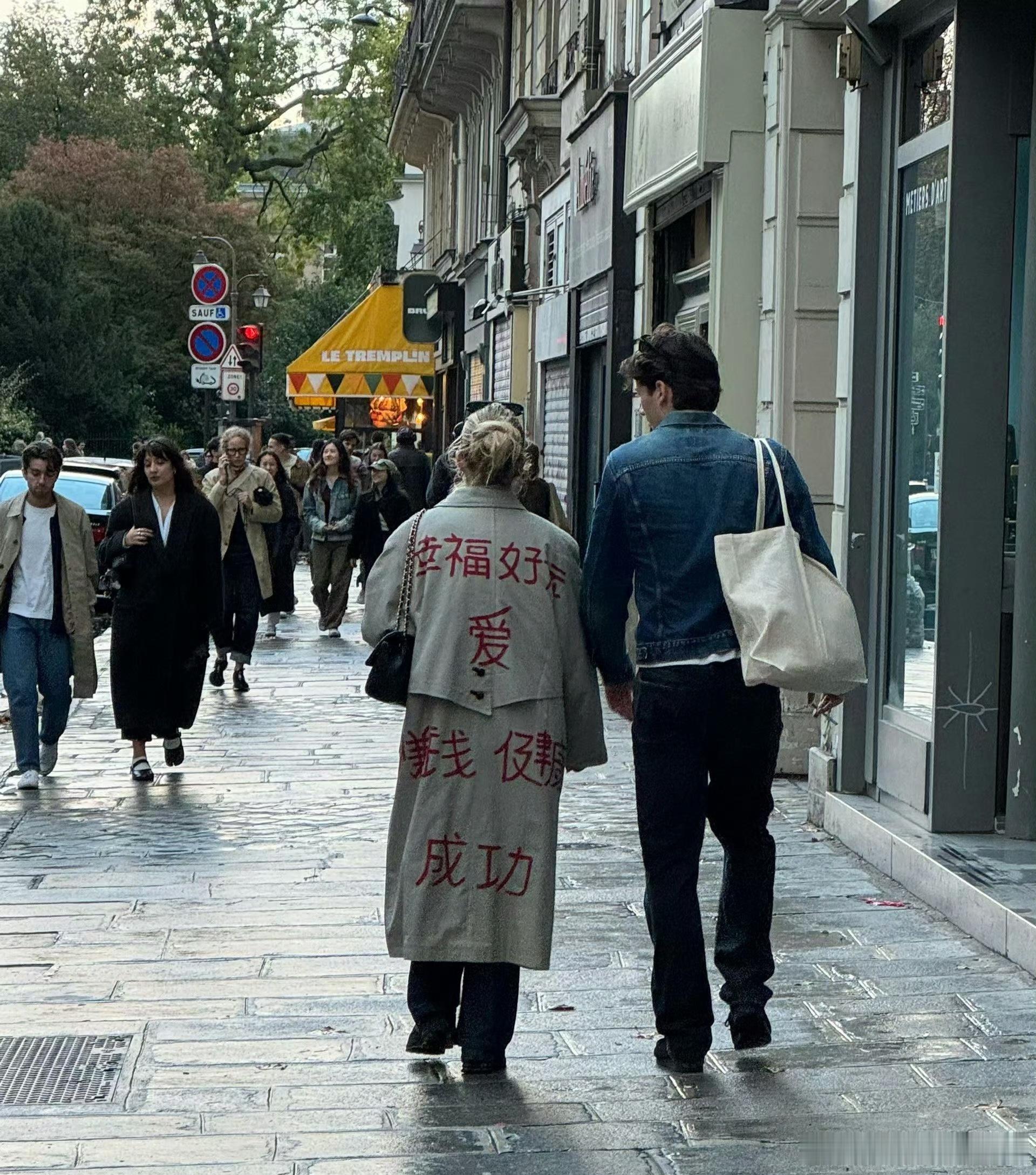 宗馥莉已回娃哈哈上班真正的遗产是，当你走后，别人对你的信任在你子女身上得到延续。