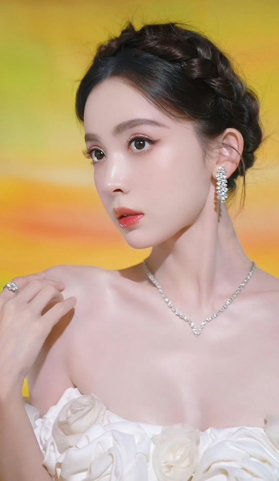 上帝视角看娜扎，美的不可亵渎...... 