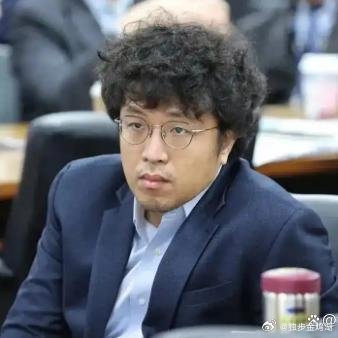 《“台独”头目沈伯洋的案子取得重大进展！重庆警方直接宣布，案子马上要结案了！下一