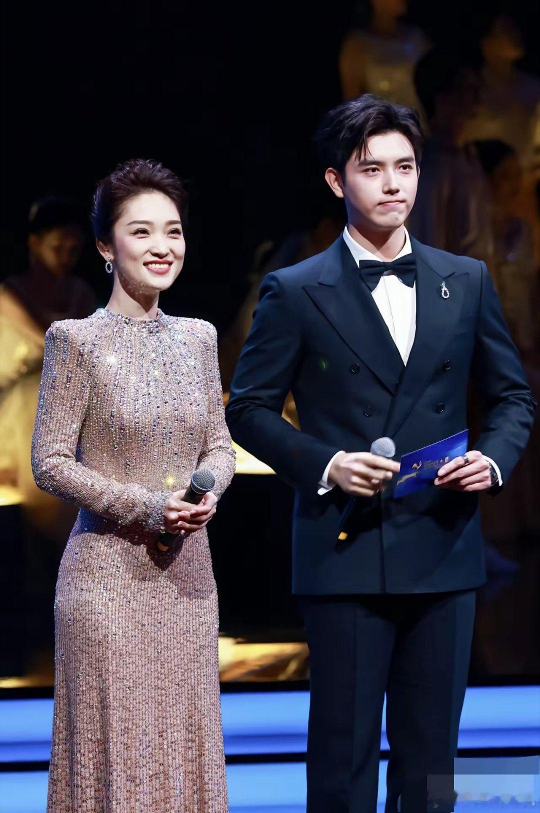 估计陈凯歌没有想到吧，陈红更是没有想到，恐怕连陈飞宇本人也没想到，他在厦门和蓝羽