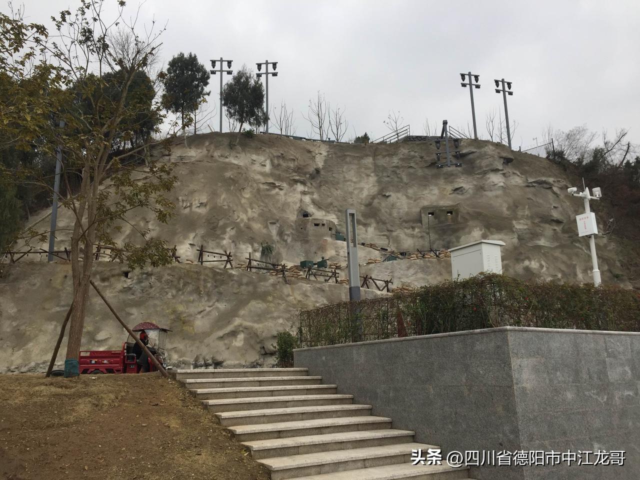 四川省德阳市中江县县城抗美援朝-上甘岭中江分岭，中江城南一山头实景演绎再现“上甘
