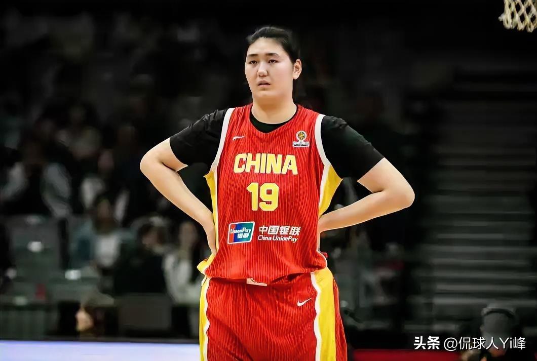 被吐槽移动缓慢容易针对？张子宇用28+10坐稳女篮未来核心

中国女篮首场热身赛