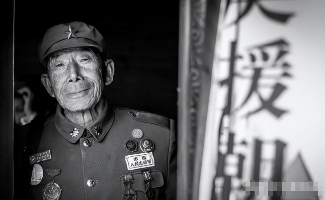 1986年，两名北京记者到四川万县山区走访，盛夏暑气逼人，两人一路口干舌燥，敲开