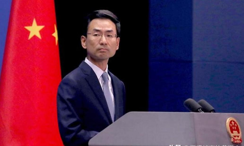 就在高市早苗狂言涉台底线的瞬间，北京的通稿里，“日本政府”四个字突然消失，换成了