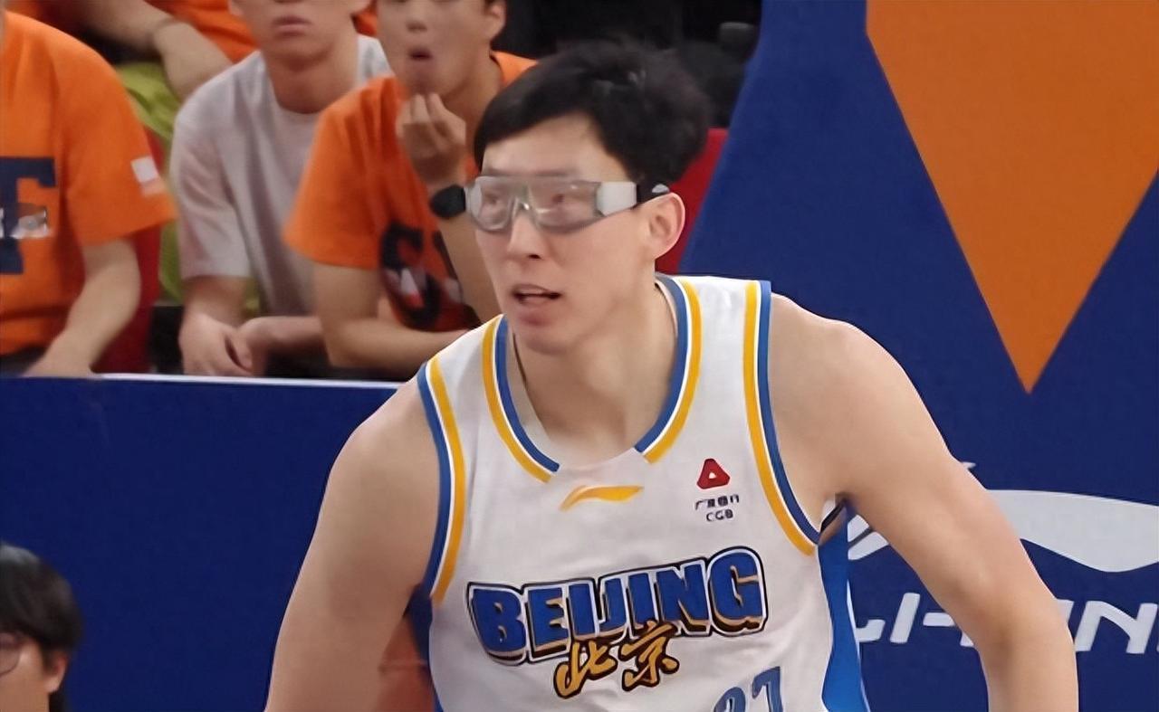 北京惜败上海，周琦说得再多，落到场上其实就是一句
前面坑挖太大，后面追得再凶也不