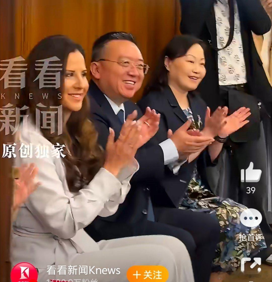 每个人都有一个武侠梦！中国功夫老师手把手教武契奇夫人中国功夫热点观点