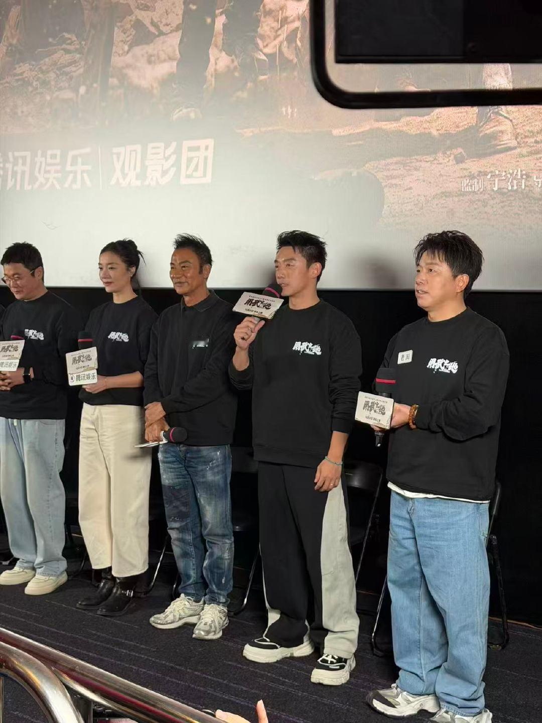 肖央说导演申奥颜值非常抗打 谁懂啊！肖央当着观众的面夸导演申奥颜值，这是什么梦幻