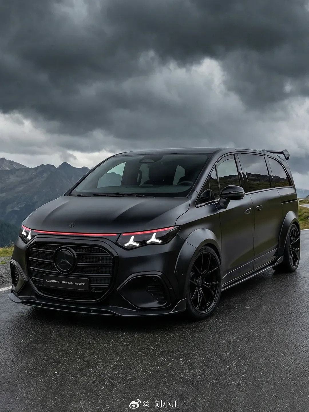 奔驰全新纯电奔驰VLE 全新纯电奔驰VLE，改造黑武士风格，大家觉得怎么样