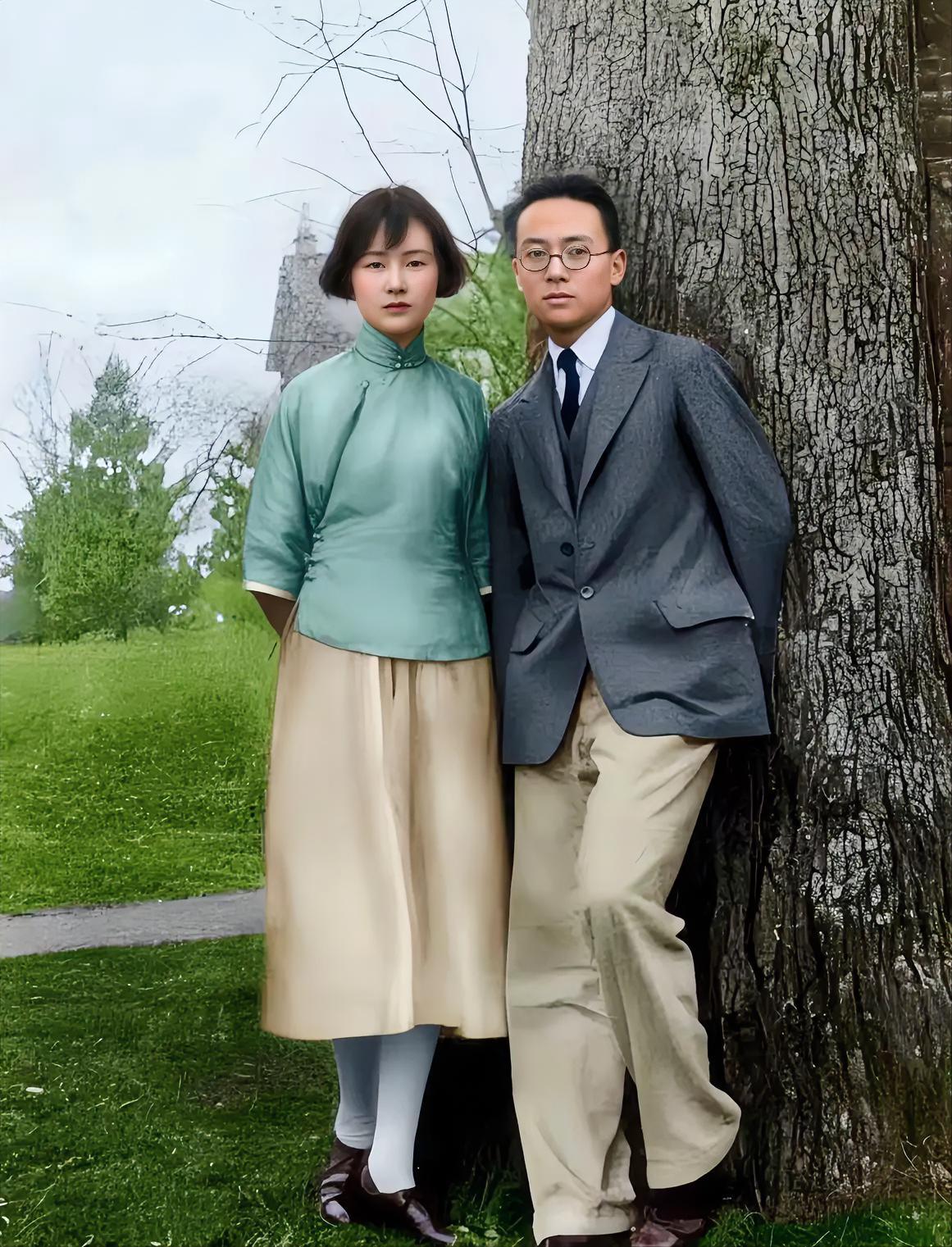 太珍贵了！1927年林徽因梁思成宾夕法尼亚大学真实老合影！
绝非影视剧照，是二人