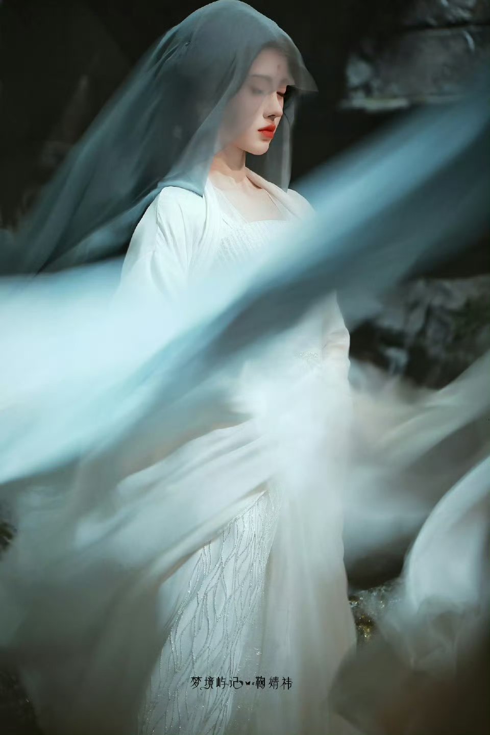 我们月鳞绮纪最出圈的就是我们的女主角鞠婧祎啦！！！！到时候和我一起追剧呀月鳞绮纪