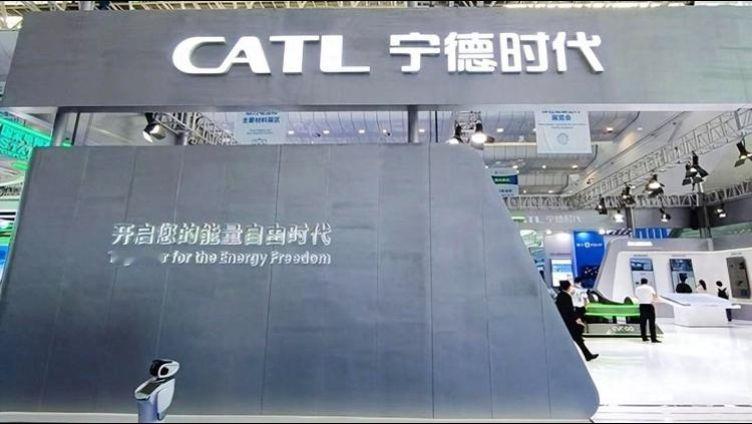 科技强国、人才强国，非常厉害的宁德时代。宁德时代在全球电动车电池的市占率约为37