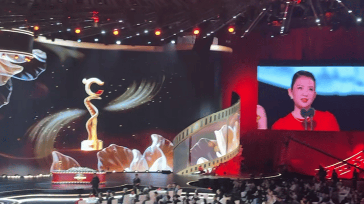 章子怡年度剧情电影女演员央妈对章子怡全肯定章子怡实至名归！从首届CMG中国电影盛