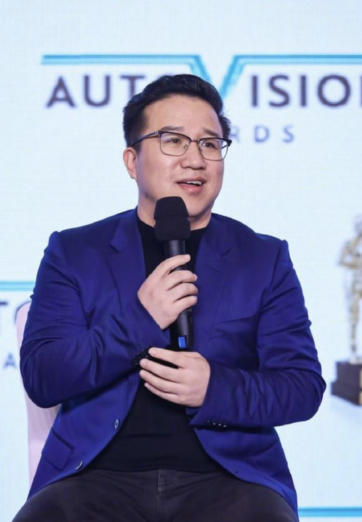 关海涛重回荣耀任职负责全球市场营销 原极氪汽车首席品牌官关海涛，已重新入职荣耀。