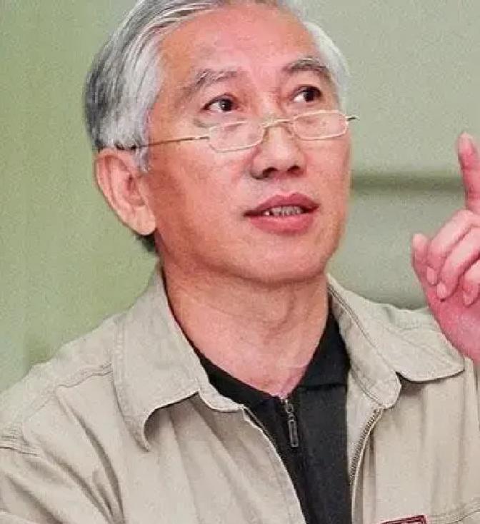 清华教授柳冠中亮出犀利观点：无人机、无人驾驶、无人商店、无人酒店、无人银行全面普
