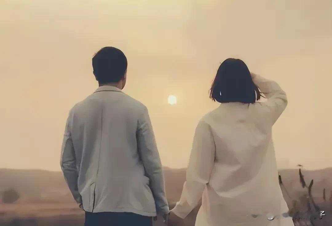 发现没有，大多数儿子结婚以后，父母才醒悟的“道理”。

第一点，我跟你爸生你养你