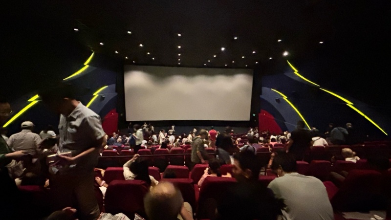 #台湾观众看阿嬷现场落泪#【连线《给阿嬷的情书》台湾展映现场观众：听到读信我落泪