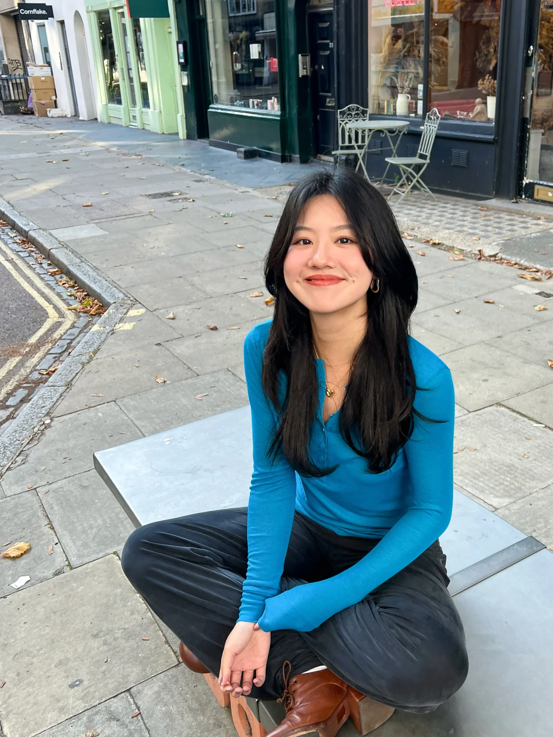 修剪了长发 看上去更温柔啦