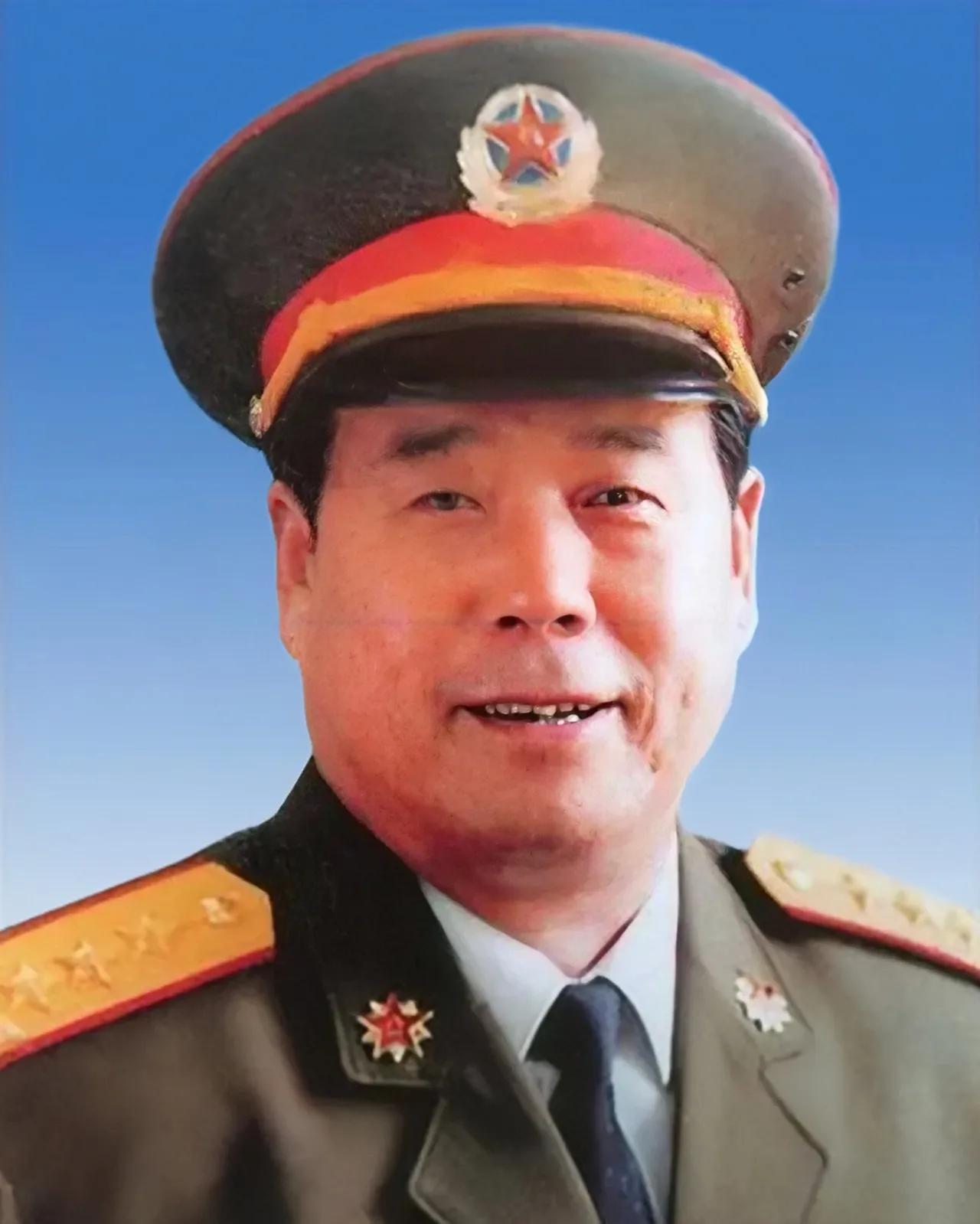 2000年傅全有上任委会访问古巴，这是新中国成立以来，总参谋长第一位访问古巴。傅