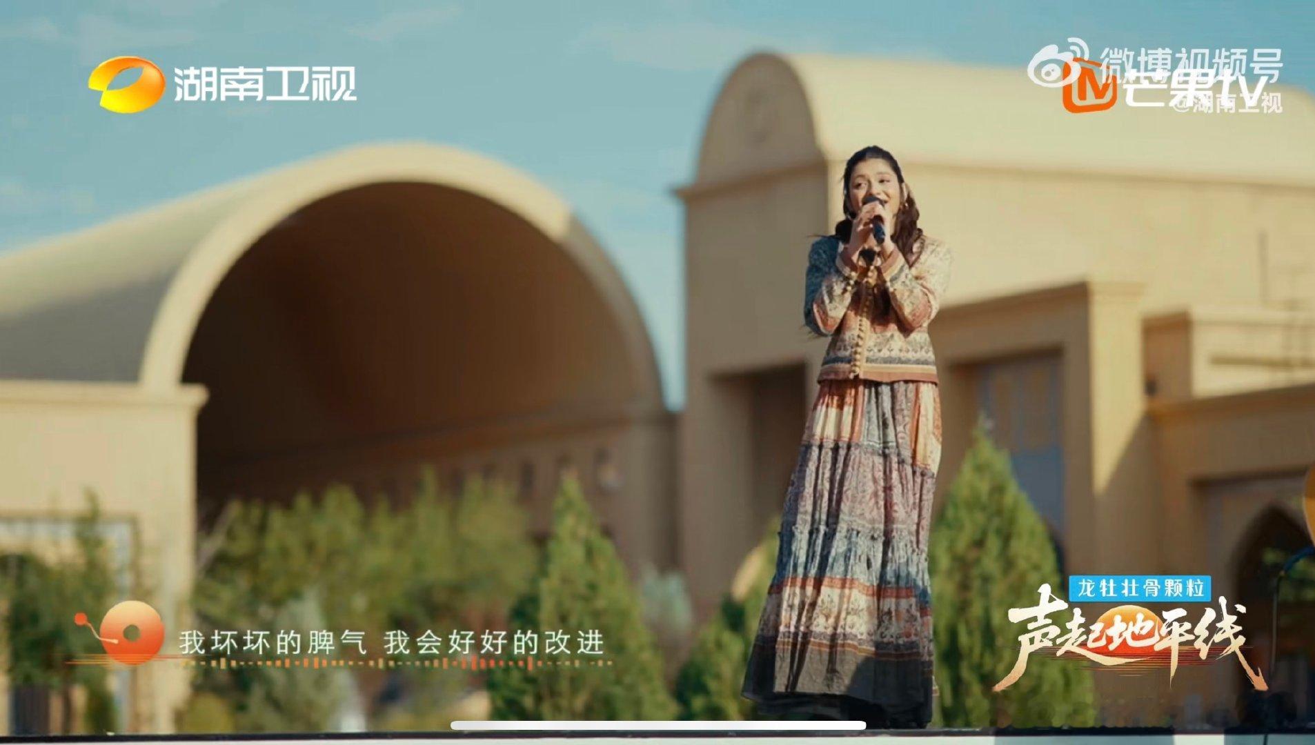 李佩玲像白米饭一样百搭声起地平线曲风跨度这么大还能唱得这么好，真的太强了！ 