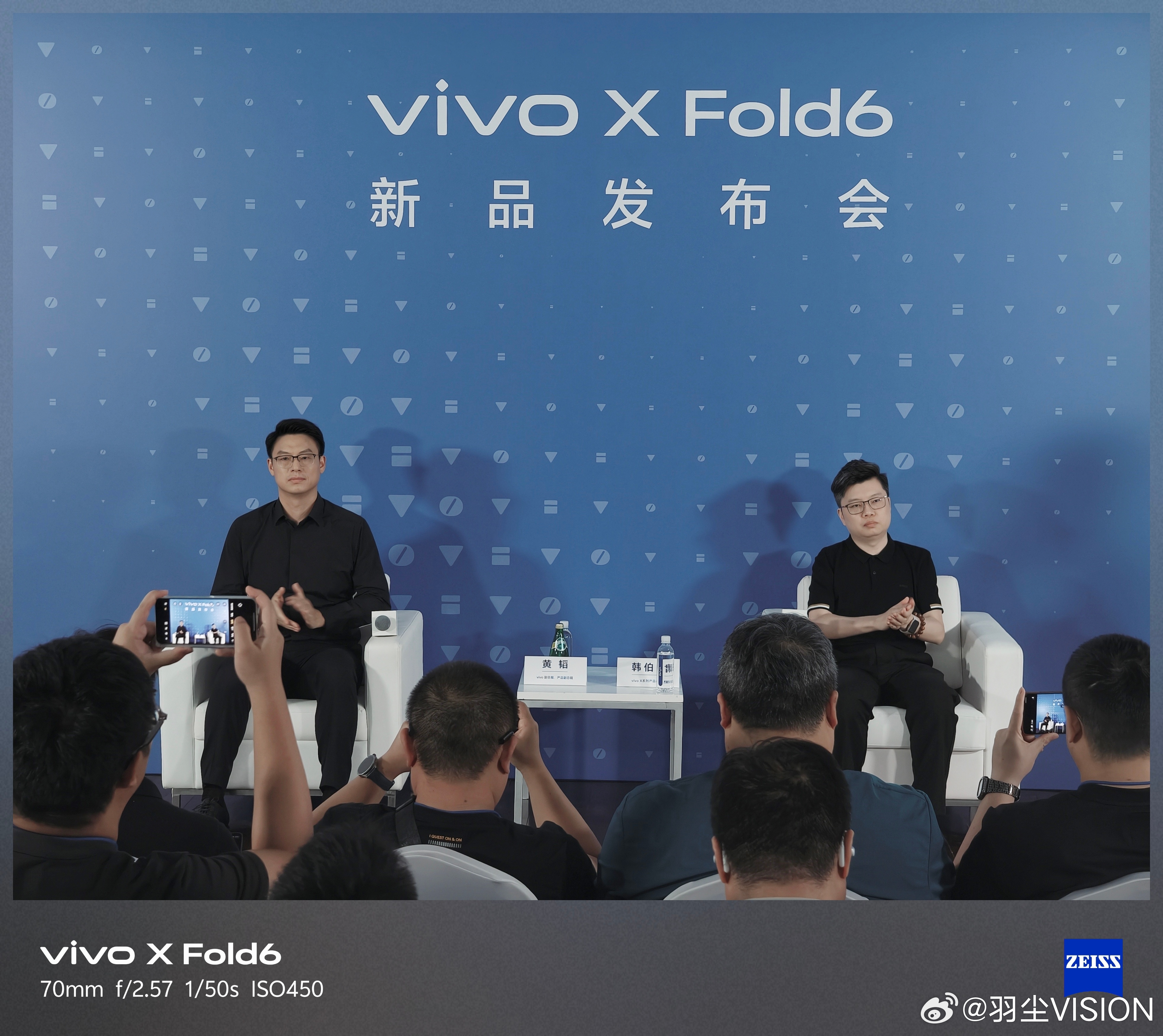 昨天发布会之后还参加了一个小型专访韬哥和韩少都多次提到这次X Fold6并没有因