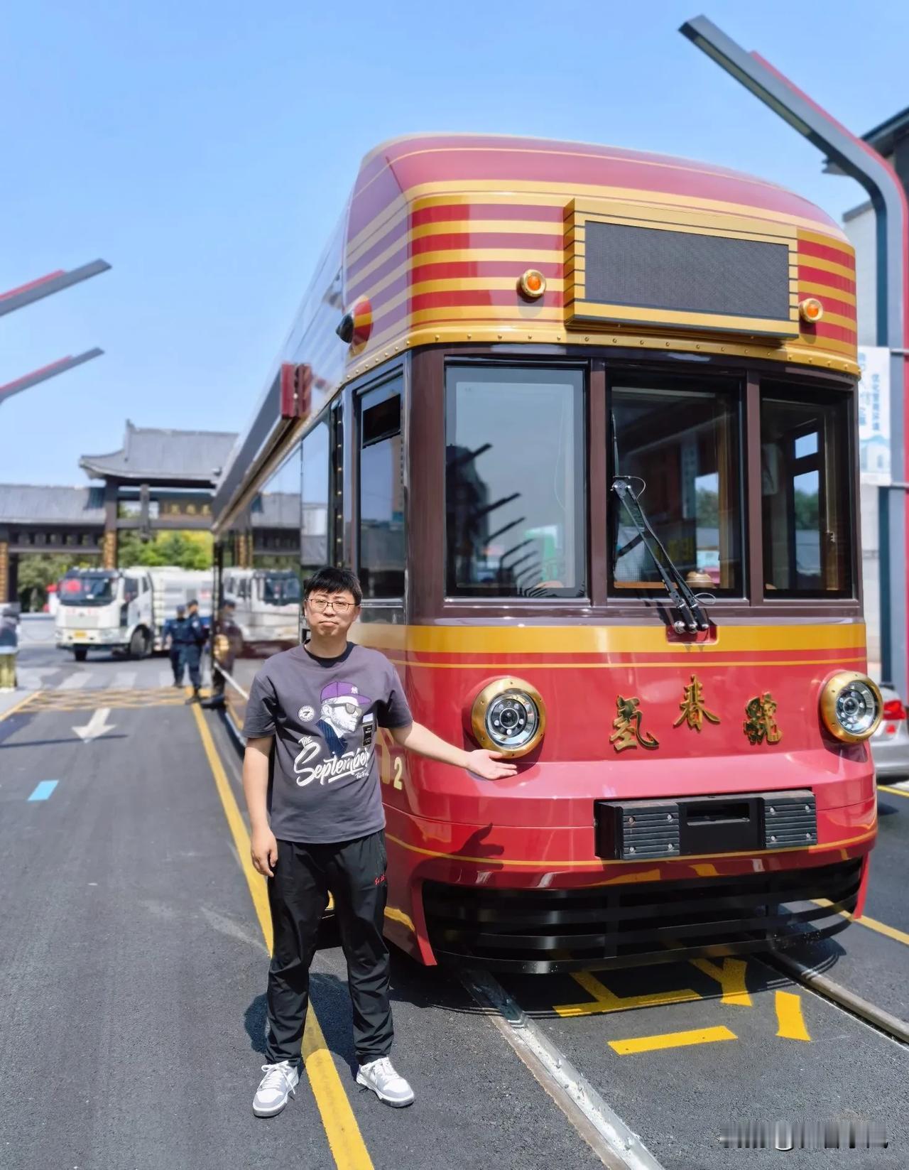 氢春号，红旗街氢能列车来了