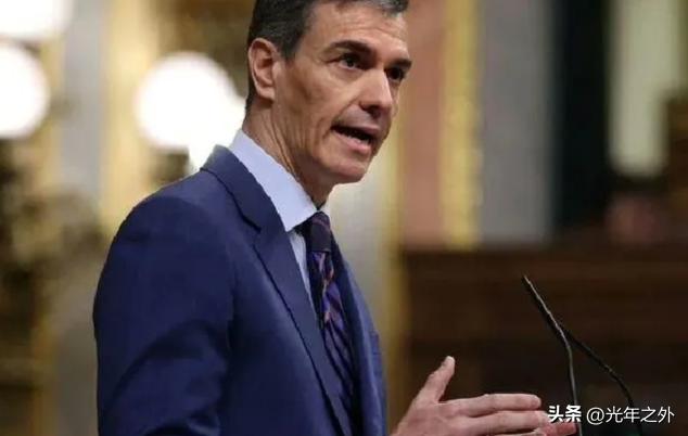 欧洲罕见硬气！桑切斯直言：美以非法行动不该全球买单
 
3月26日新加坡《联合早