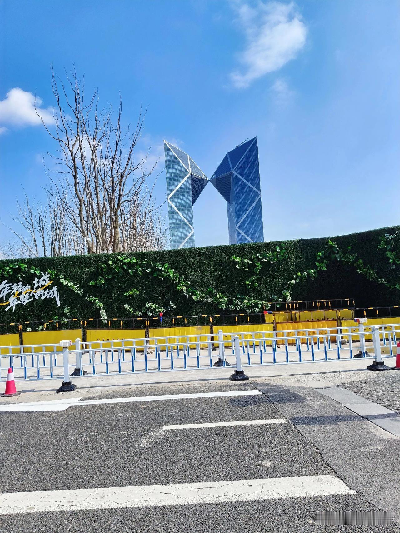 晒图笔记大赛临港新城标志性建筑