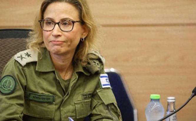 说真的以色列最近这事越琢磨越觉得离谱一个军方最高法律官员，好端端的被警察带走了，