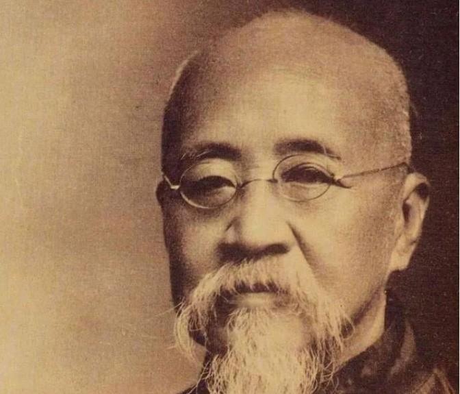 1921年，北洋政府发不出工资，就将故宫内8000麻袋大内档案，以4050银元的