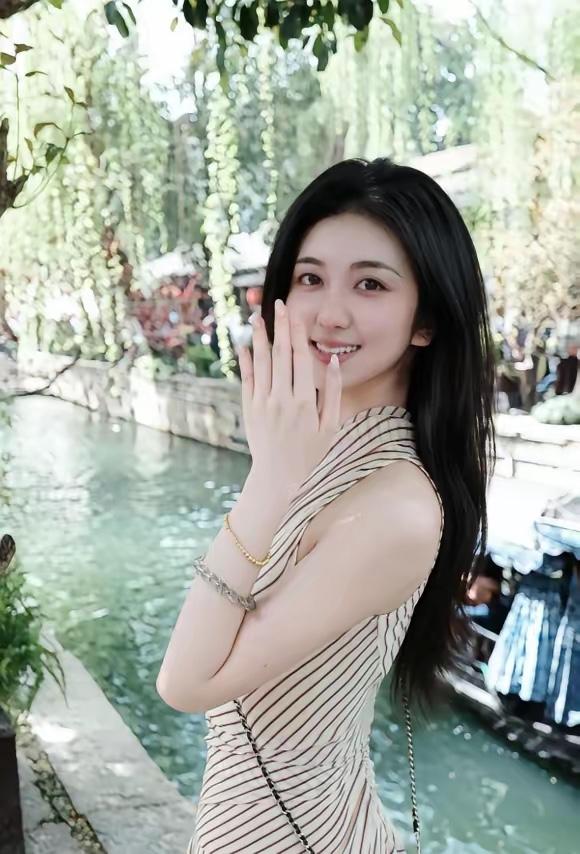 漂亮女孩