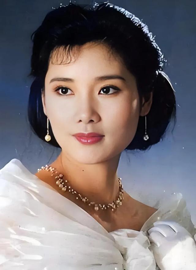 俗话说得好，上有天堂，下有苏杭。盘点娱乐圈几位出自江南的美女明星。何赛飞：舟山籍