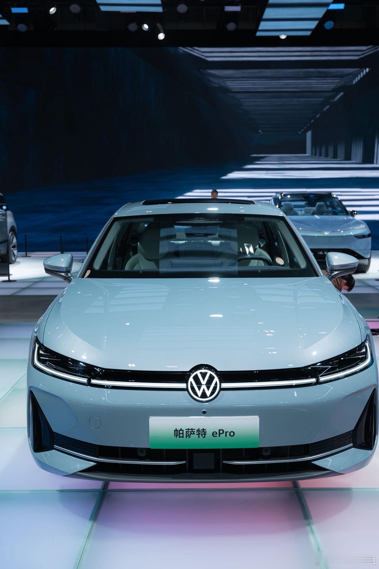 大众汽车打造全新车型蓝图，从广州车展 开启！上汽大众帕萨特ePro：搭载EA21