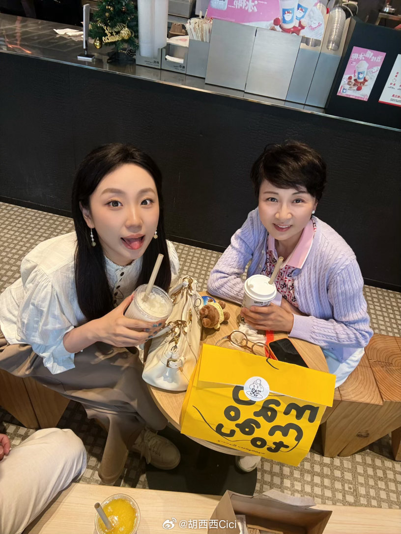 孙女士来杭州 忙的根本没空陪终于在连续五天大早班之后迎来一个休息日严肃品鉴漂亮饭