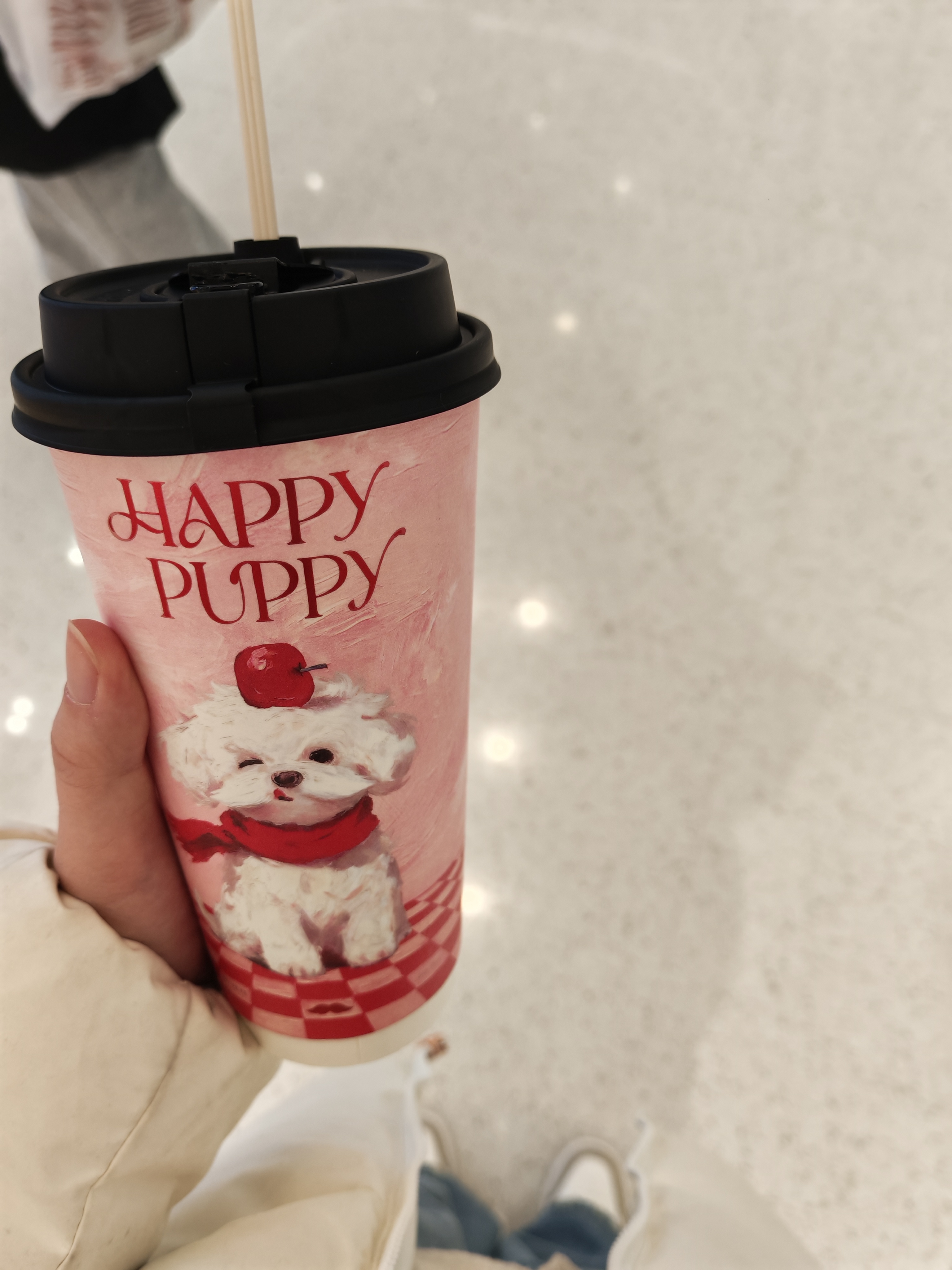 明天不用回学校好舒适 