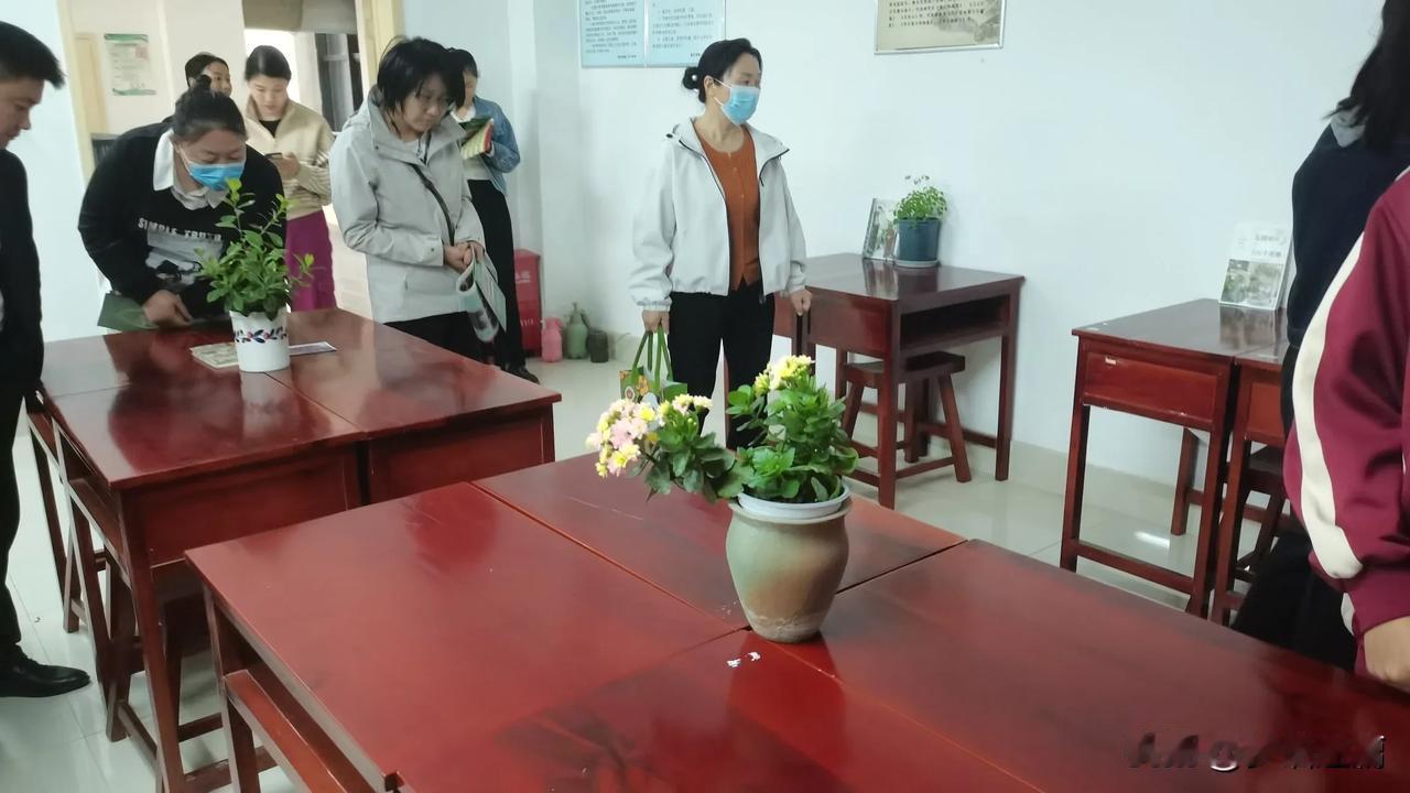 “泰山崩于前而色不变，麋鹿兴于左而目不瞬。”沉稳，是一种品质；大气，是一种风度。