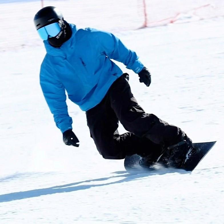 四川绵阳九皇山景区近日发布的招聘信息引发关注一事。

景区发布的招聘广告中提到“