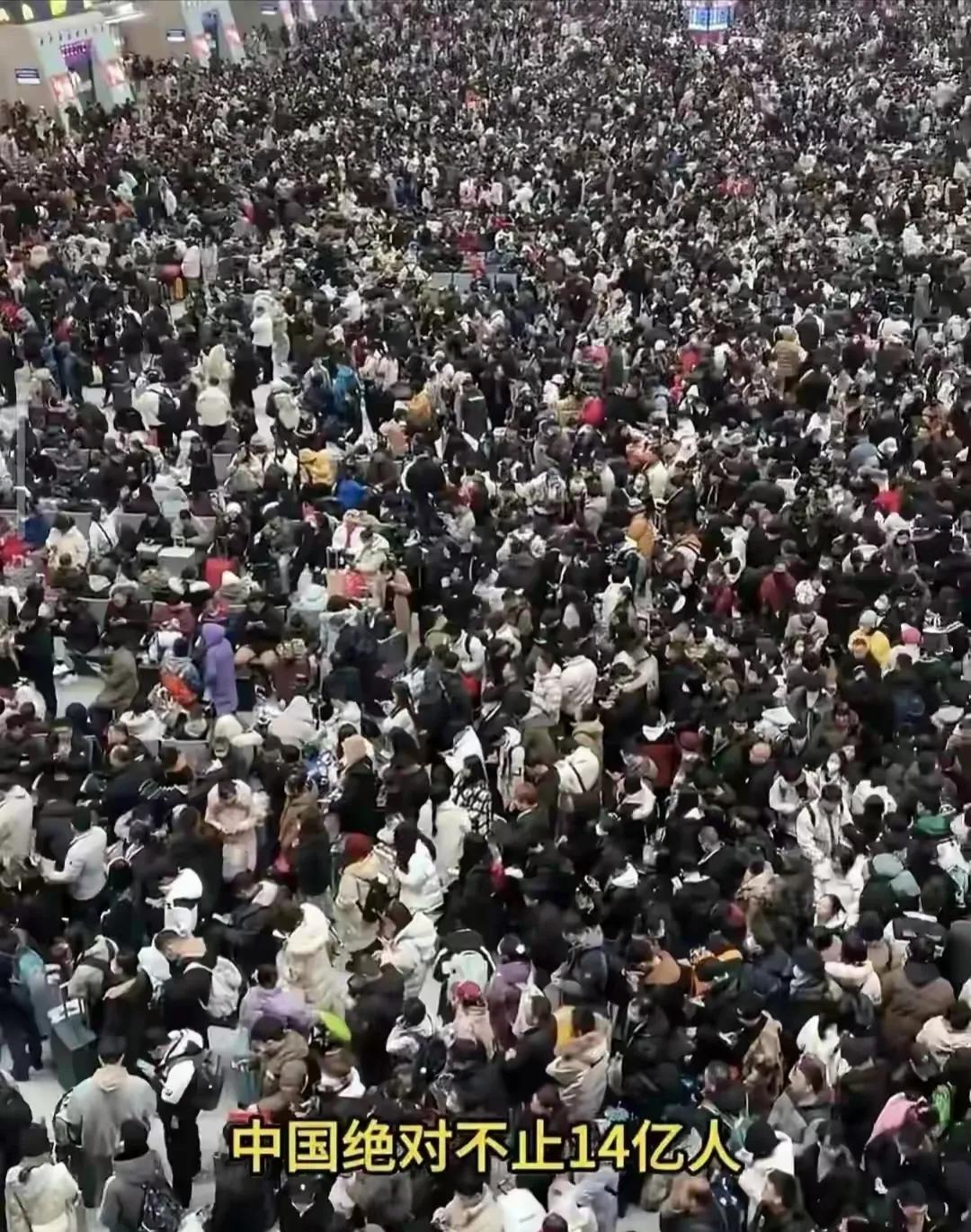 国庆假期一到，大家就像放出笼子的鸟儿，纷纷飞向了各个旅游景点。但是，一旦到了目的