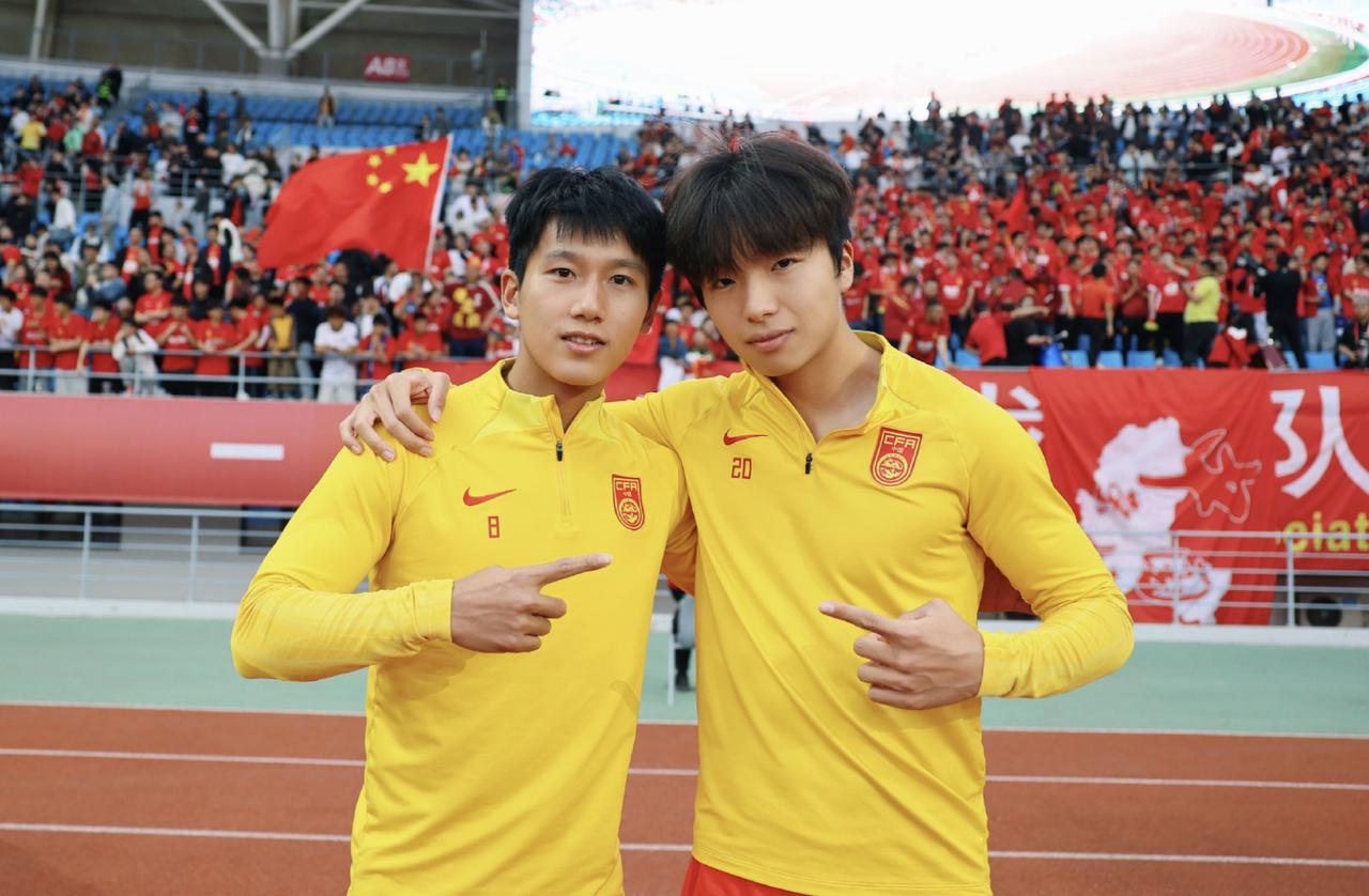 选择看U23真的球迷真是太明智了，就知道成年队那边赢不了。U23国家队3-0完胜