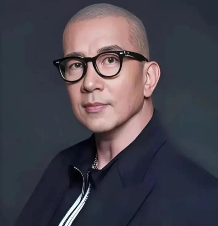 全网都在嘲讽具俊晔，说他捡到大S豪宅捡了天大的便宜！
 
可真正捋清账单的人，才