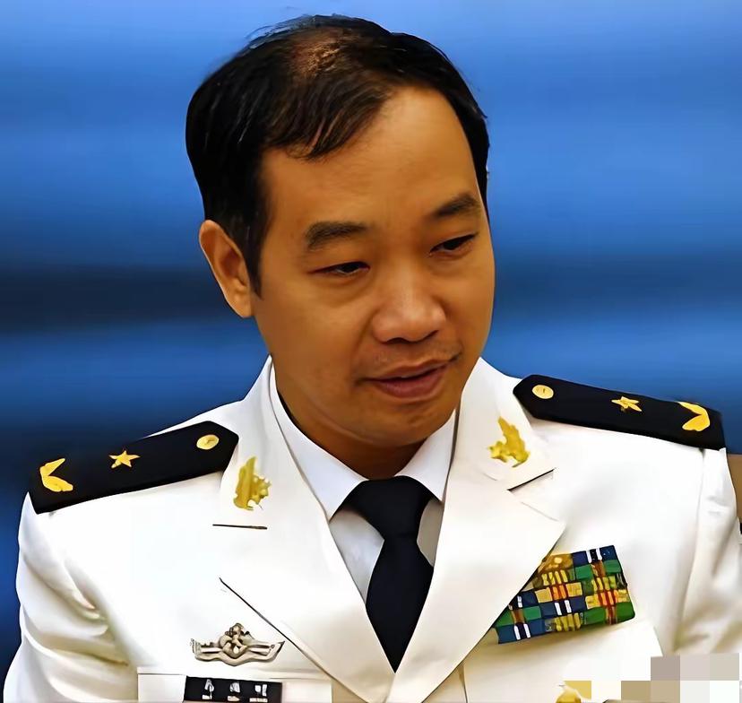 中国工程院院士，动力与电气工程专家，连他都已经66岁了！
请你停留片刻为我们这位