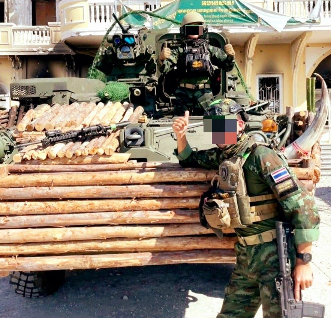 配备遥控武器站、木棍装甲的泰国陆军M1126 “斯崔克”（Stryker）8×8